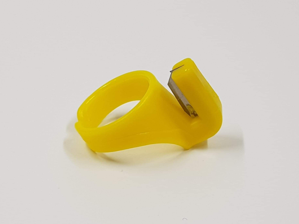 BAGUE COUPE-FILS EN PLASTIQUE