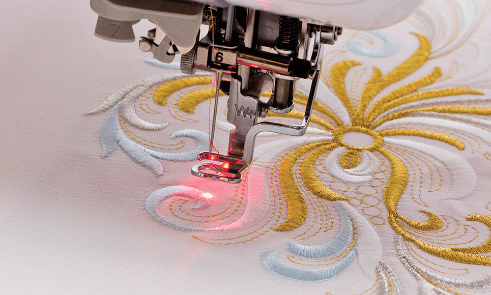PIED BRODERIE LED